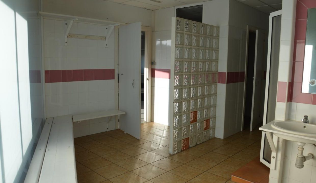 Räumlichkeiten zur Miete in Zas