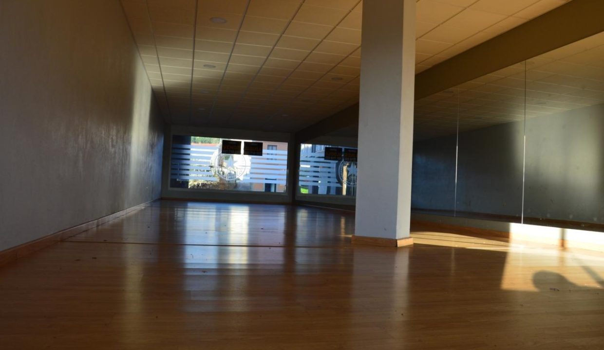 Räumlichkeiten zur Miete in Zas