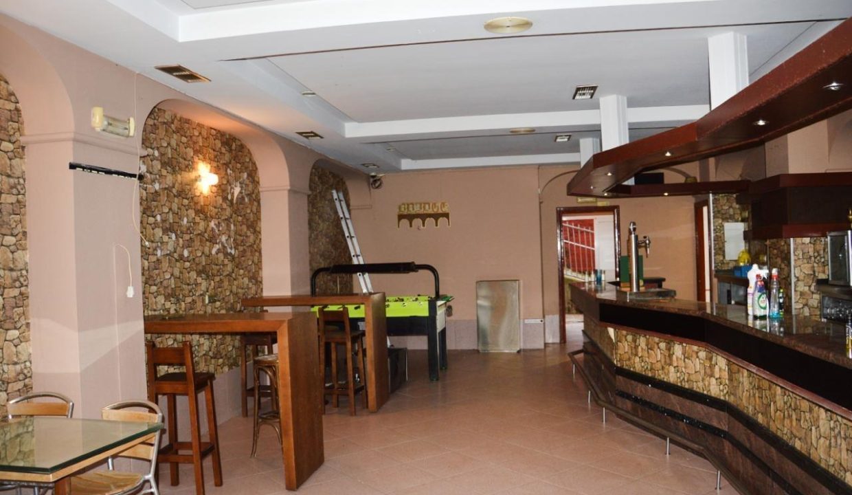 Commercial unit en Alquiler en Camariñas