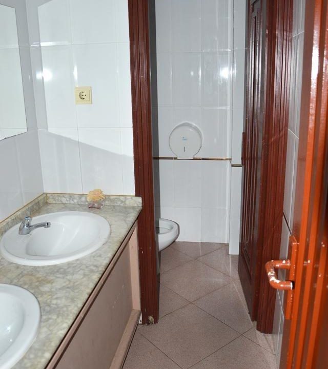 Commercial unit en Alquiler en Camariñas