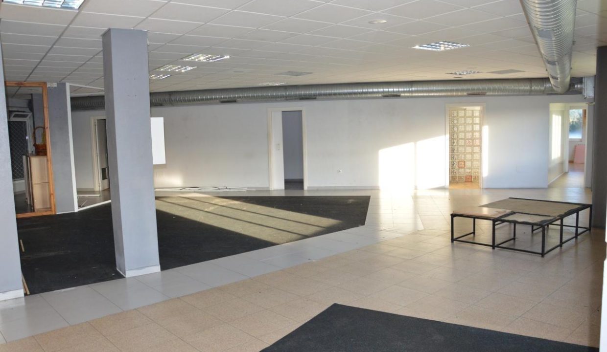 Räumlichkeiten zur Miete in Zas