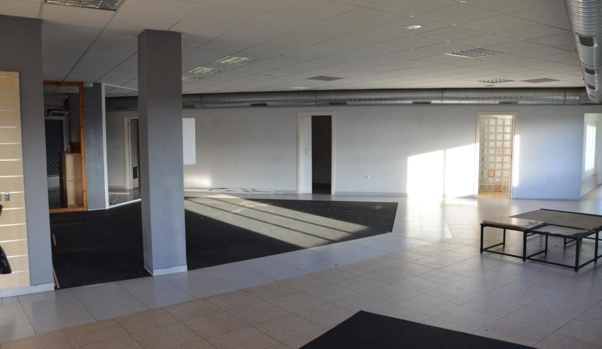 Räumlichkeiten zur Miete in Zas