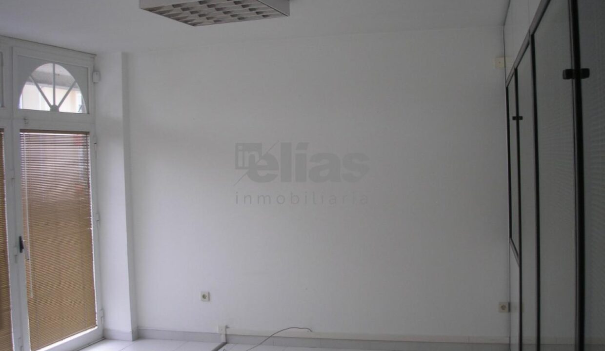 Locaux à vendre à Baio