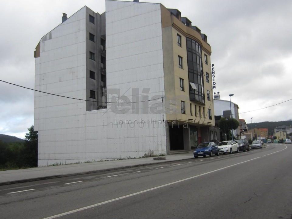 Premises for rent in Ponteceso