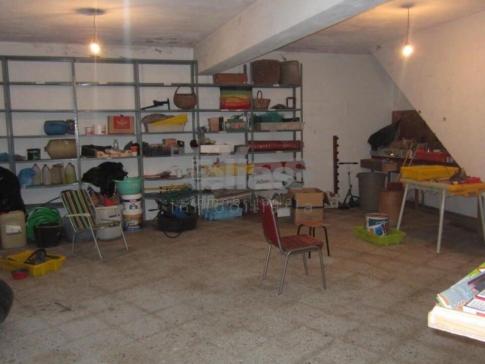 Räumlichkeiten zur Miete in Corme