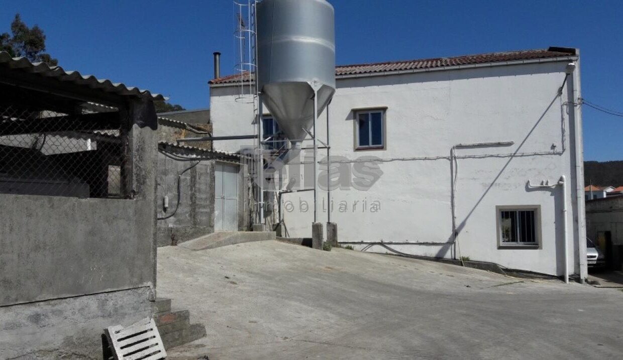 Räumlichkeiten zum Verkauf in Corme