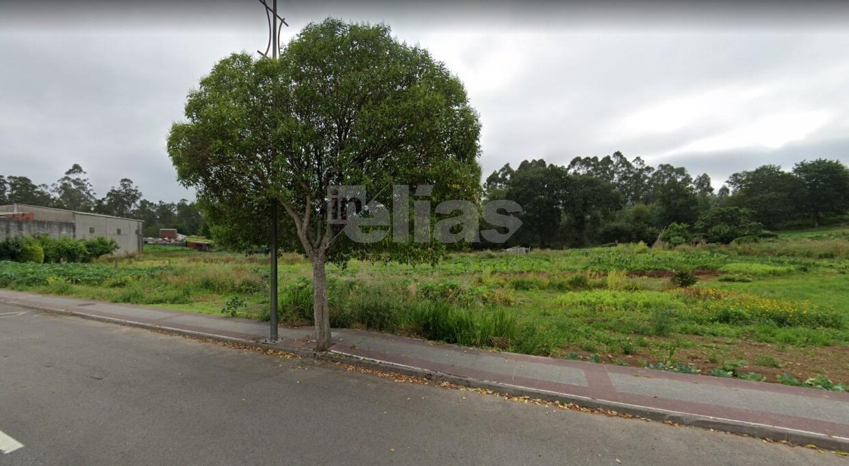 Plot for sale in Zas