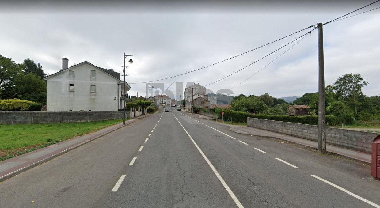 Plot for sale in Zas