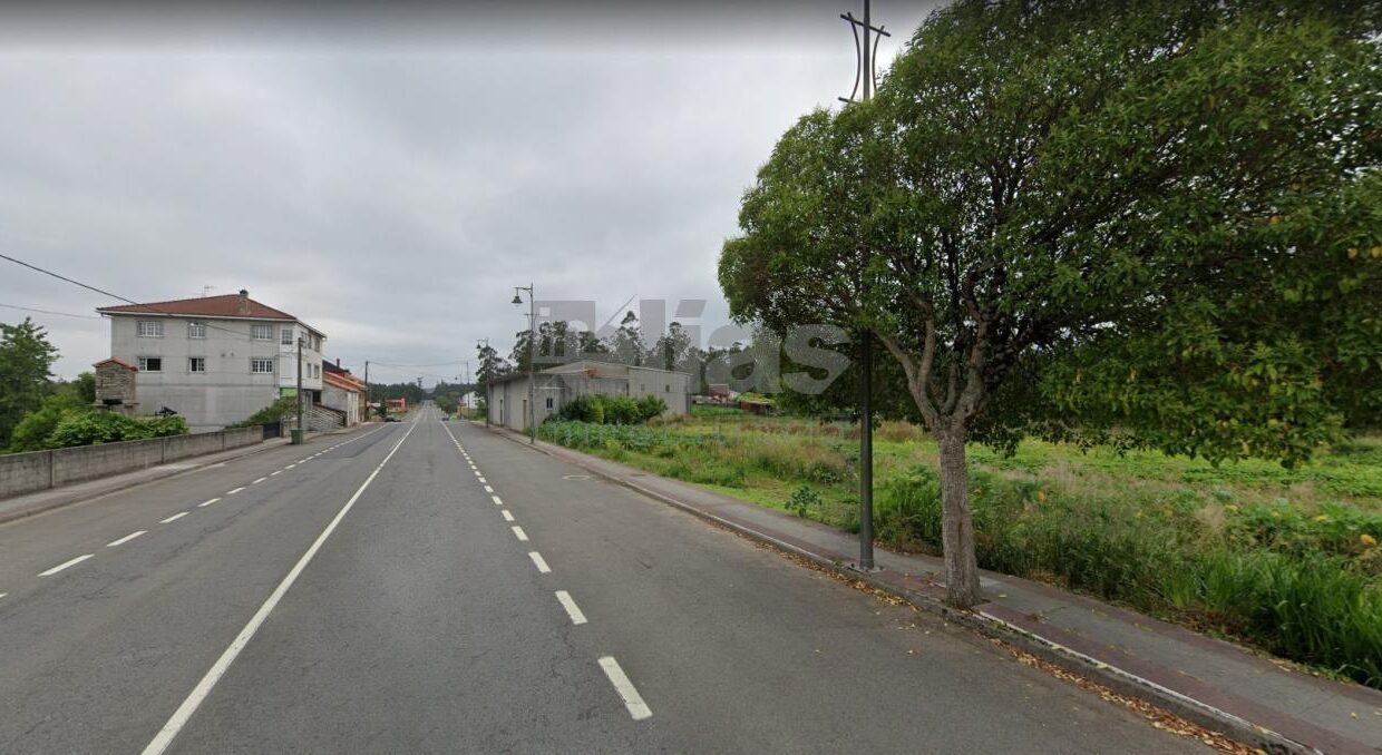 Plot for sale in Zas