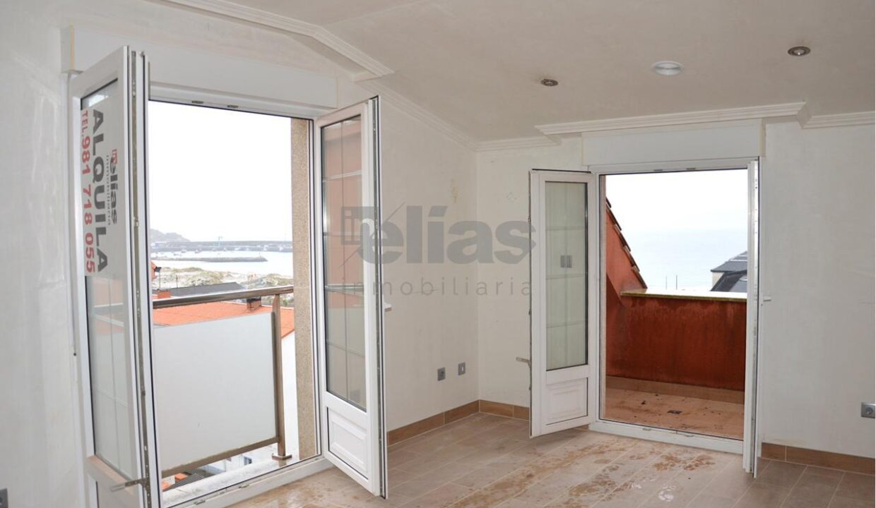 Wohnung zu verkaufen in Laxe