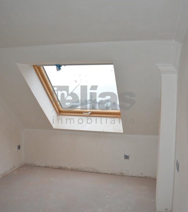 Wohnung zu verkaufen in Laxe