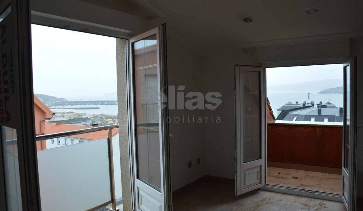 Wohnung zu verkaufen in Laxe