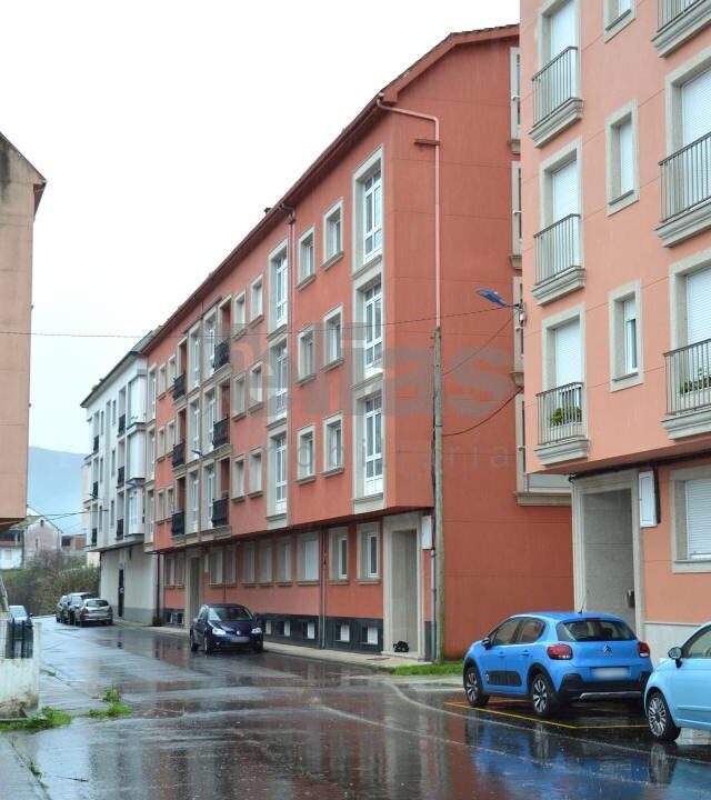 Wohnung zu verkaufen in Laxe