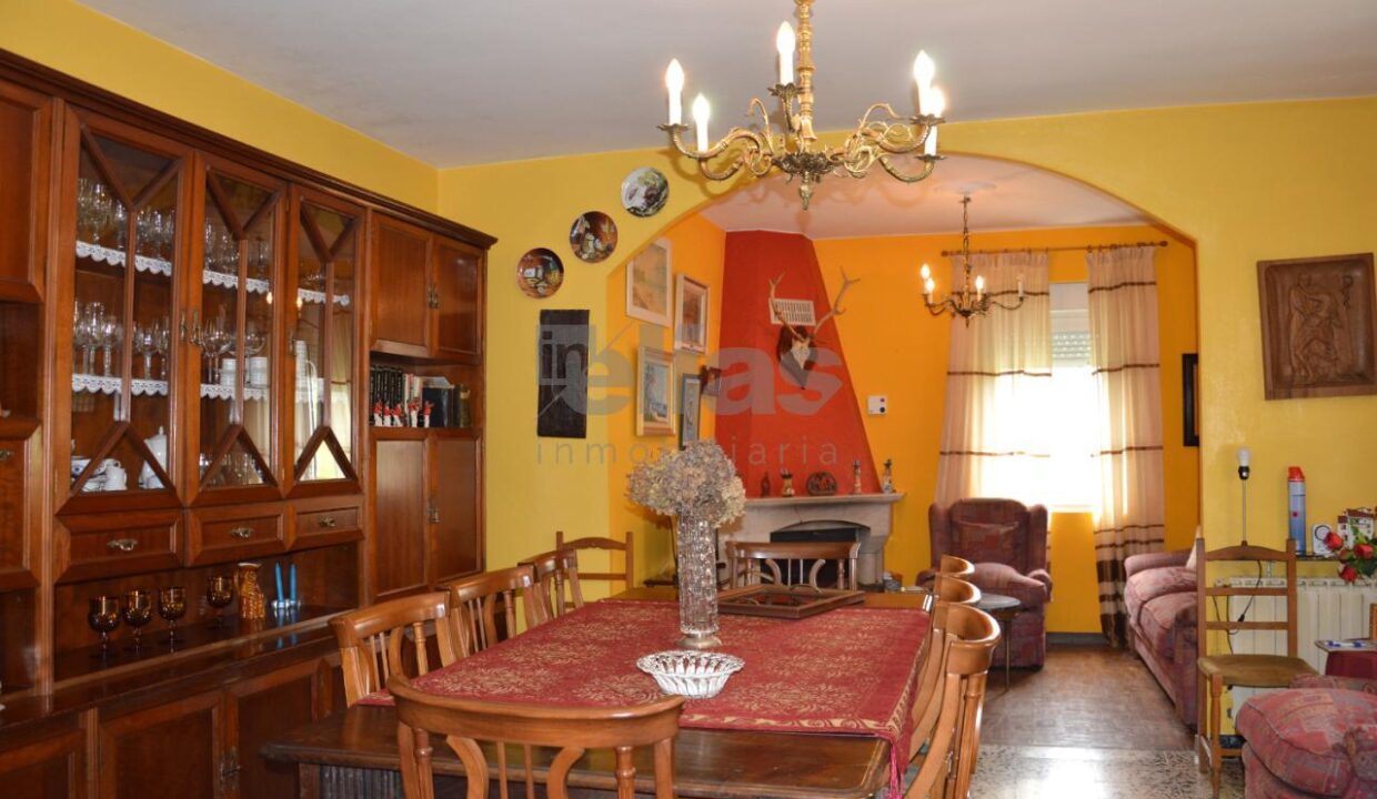 Maison à vendre à Zas