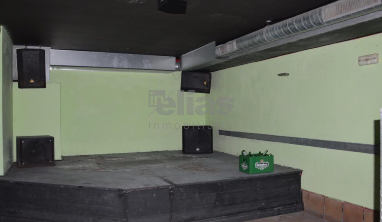 Premises for rent in Ponteceso