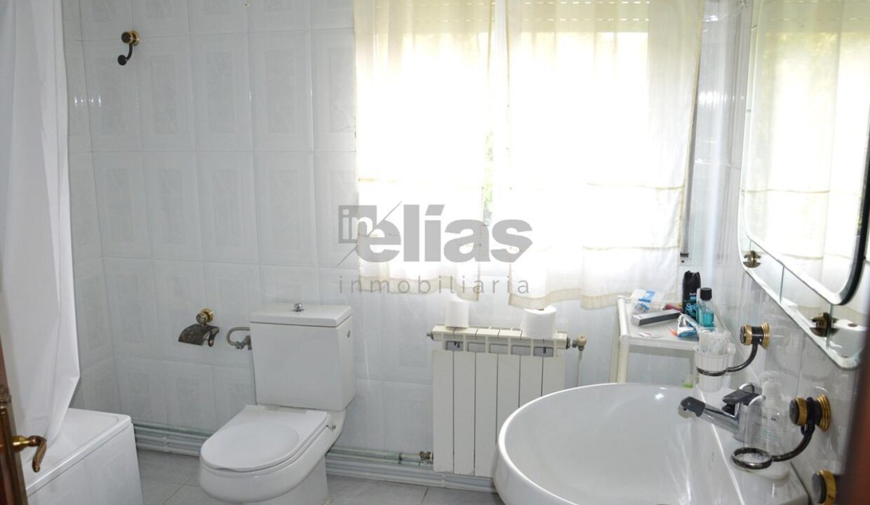 Haus zum Verkauf in Zas