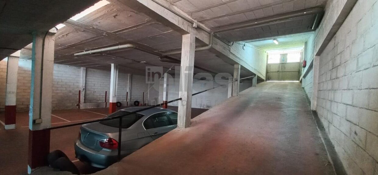 Garage à vendre à Vimianzo