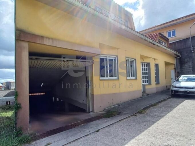 Garaje en venta en Vimianzo