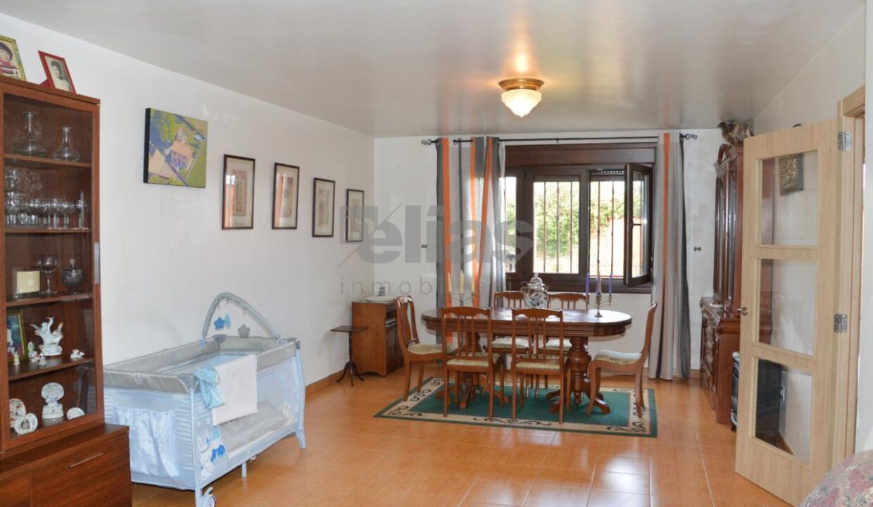House for sale in Zas