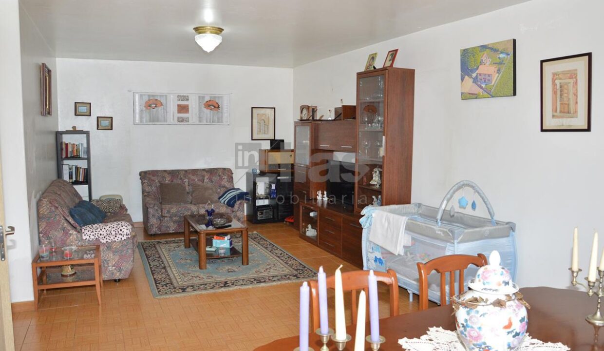 House for sale in Zas