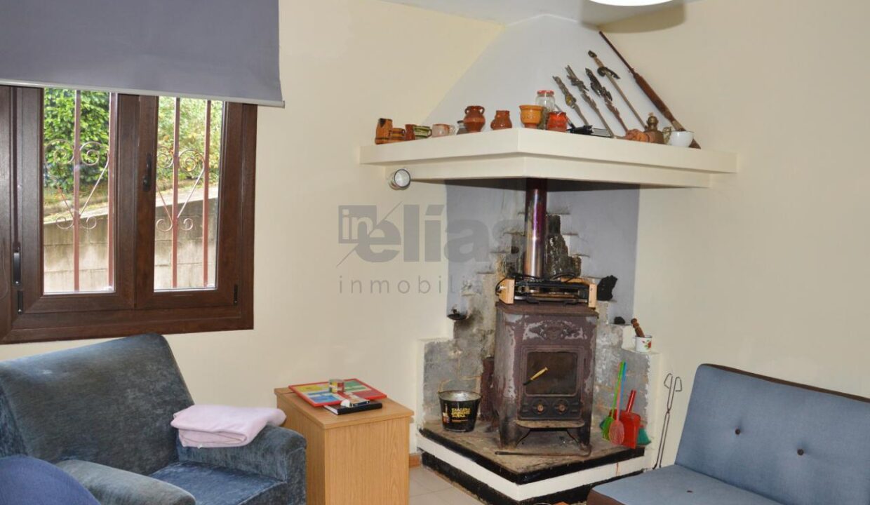 House for sale in Zas