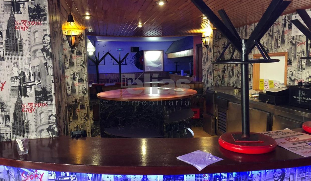 Räumlichkeiten zum Verkauf in Laxe