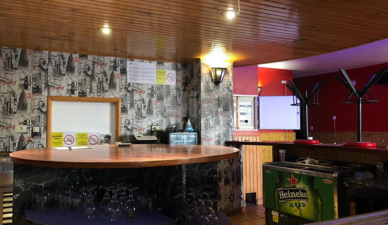 Räumlichkeiten zum Verkauf in Laxe