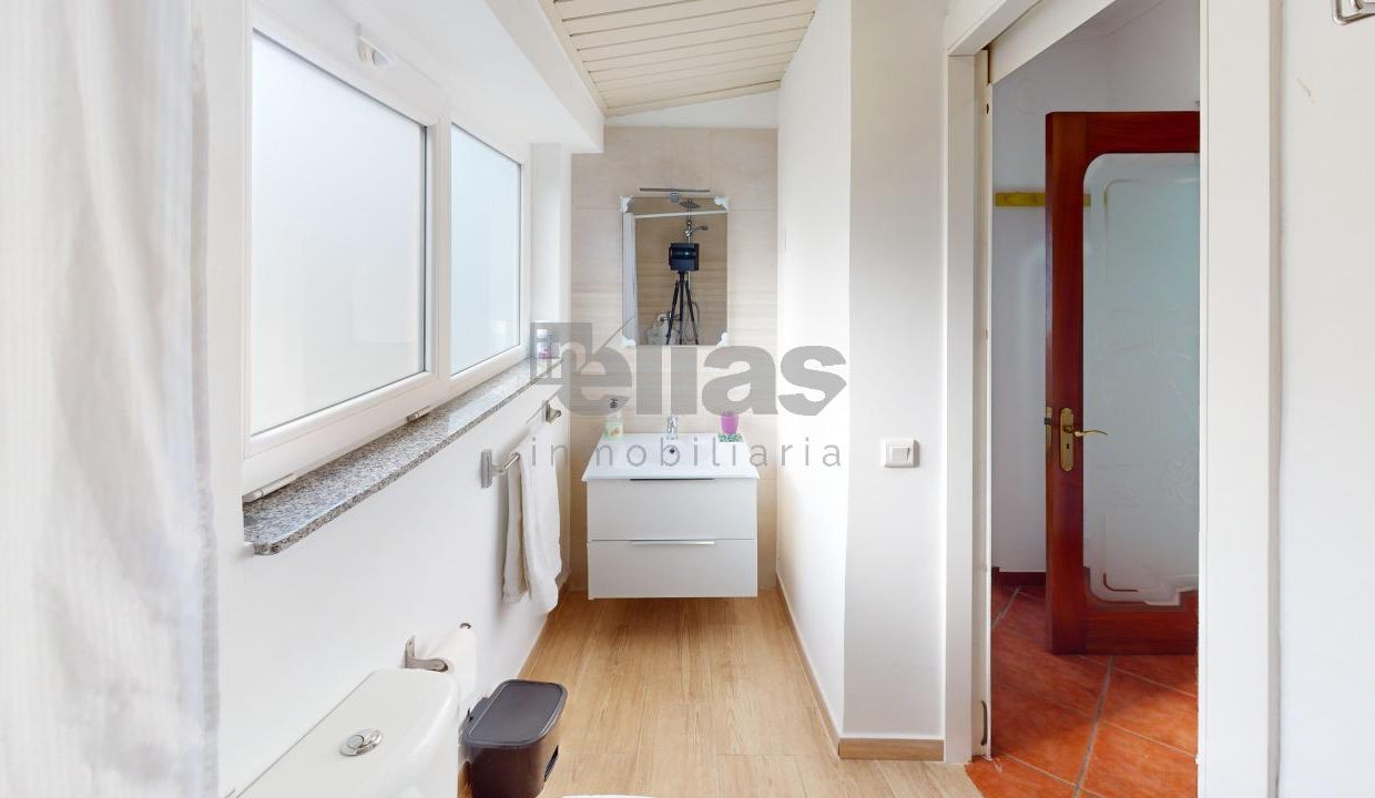 Piso en venta en Cee