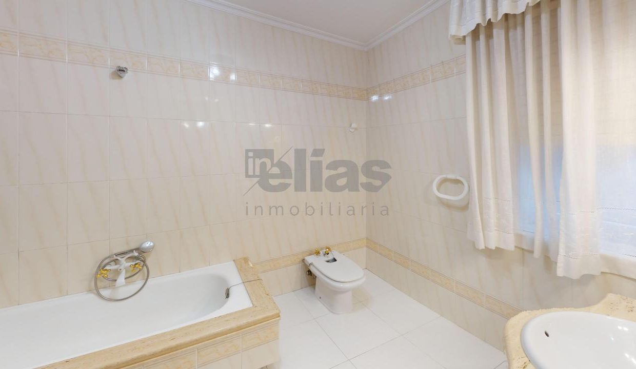 Piso en venta en Baio