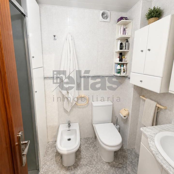 Piso en alquiler en Baio