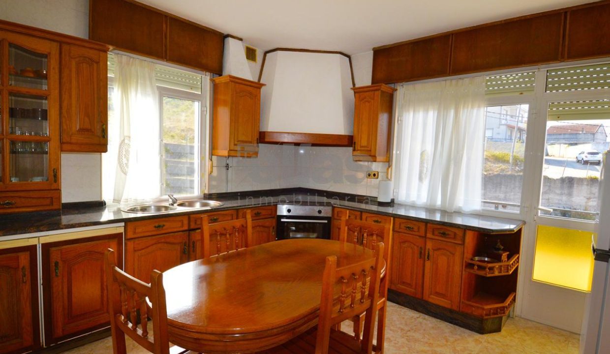 Haus zu verkaufen in Lachse