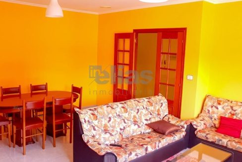 Flat for Rent in Laxe