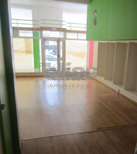 Commercial unit en Alquiler en Zas