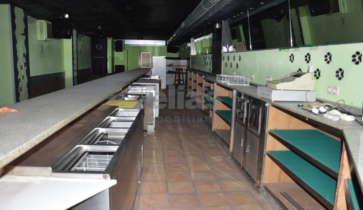 Local o Nave en Alquiler en Ponteceso