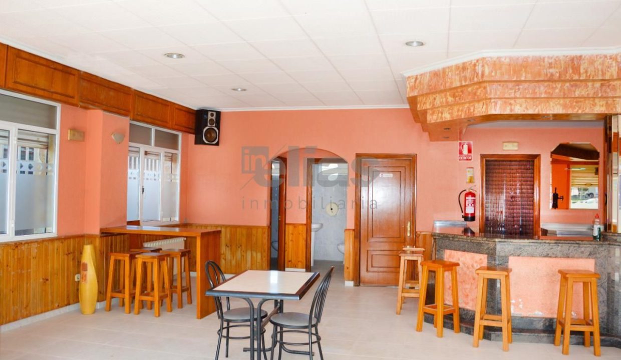 Local o Nave en Alquiler en Zas