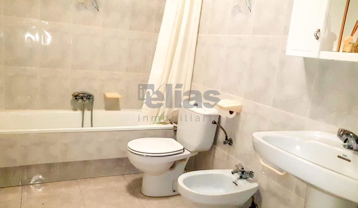 Wohnung zur Miete in Laxe