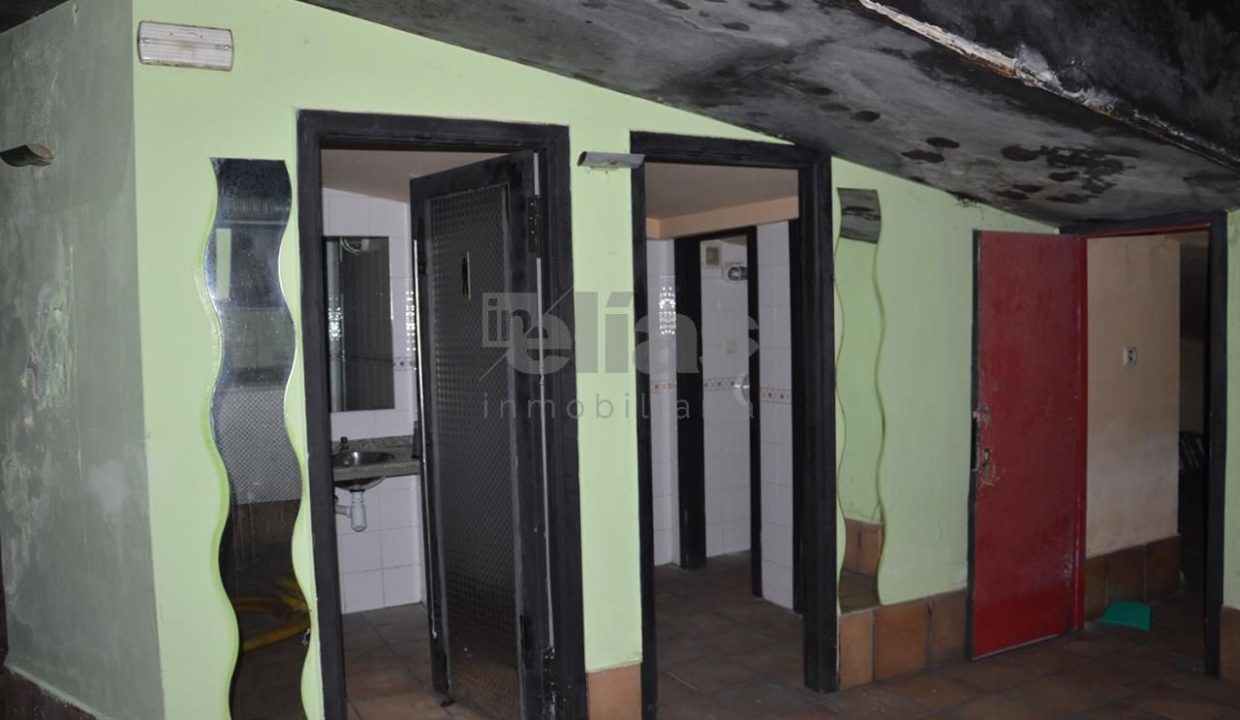 Local o Nave en Alquiler en Ponteceso